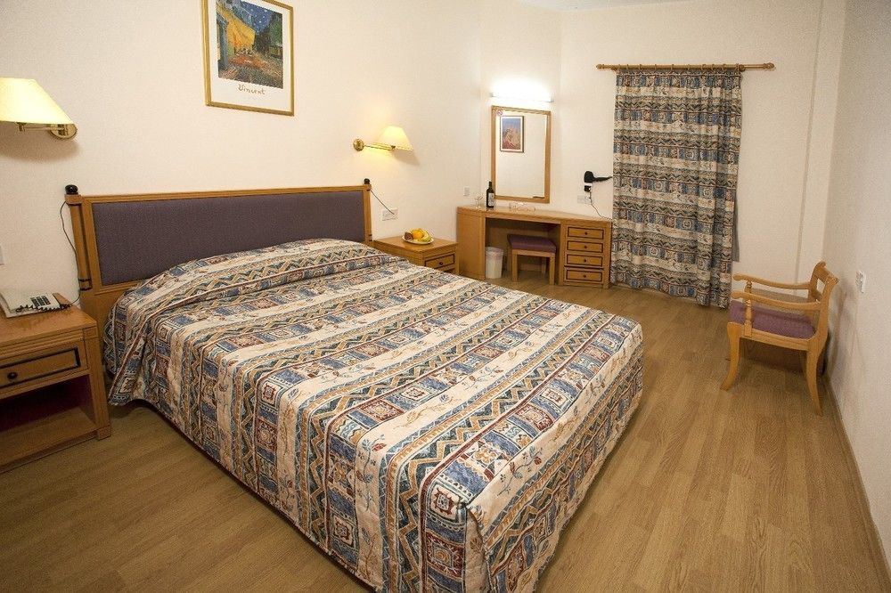Episkopiana Hotel & Sport Resort Episkopi  Eksteriør bilde